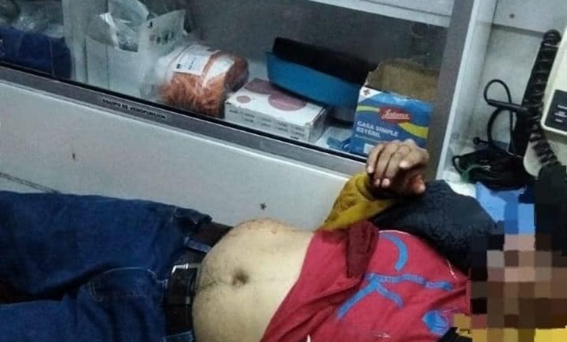 Se apuñala hombre al intentar abrir una lata de sardinas en Atlangatepec