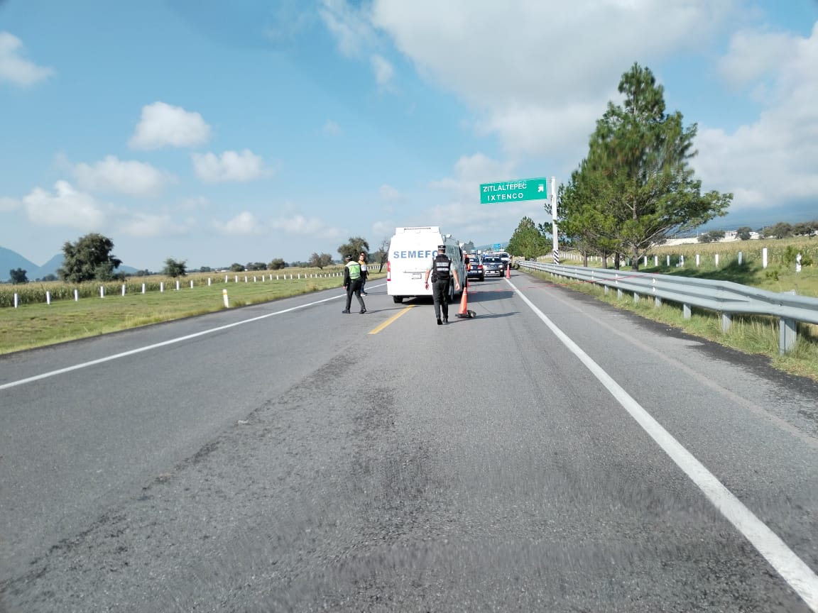 Muere hombre al ser atropellado por varios vehículos, en Zitlaltepec