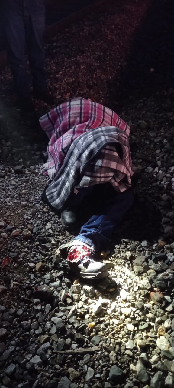 Custodio de tren sufre caída y sufre lesiones en su pierna, en Tlaxco