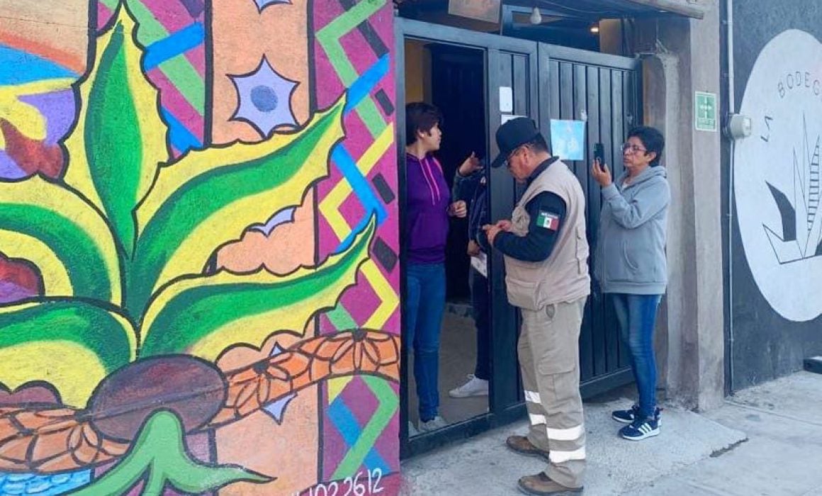 Clausura policía de Huamantla establecimiento de venta de alcohol