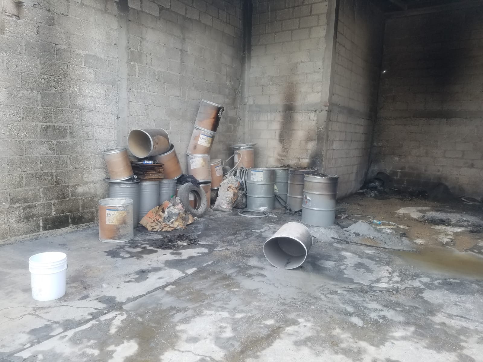 Explota bodega clandestina de material pirotécnico, en Sanctórum