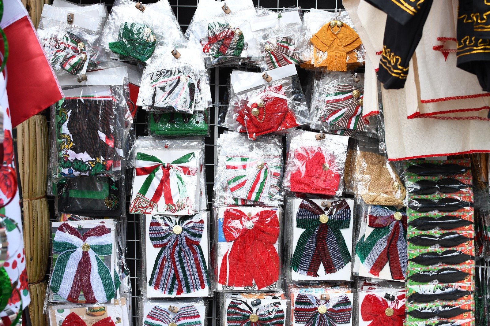 Inicia venta de artículos de Fiestas Patrias