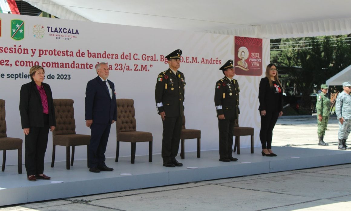 Asiste Segob a toma de protesta del nuevo comandante de la 23 zona militar