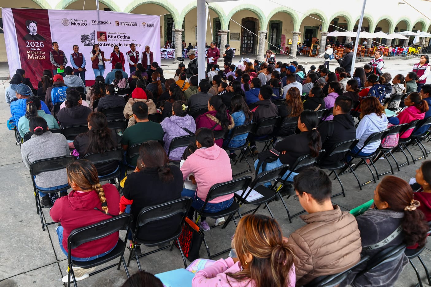 Claudia Sheinbaum y Tonantzin Fernández trabajan en sinergia por la educación de las y los niños cholultecas