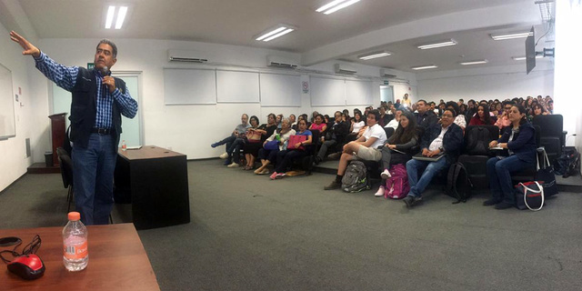 Imparten taller a la comunidad universitaria sobre medidas ante la actividad volcánica