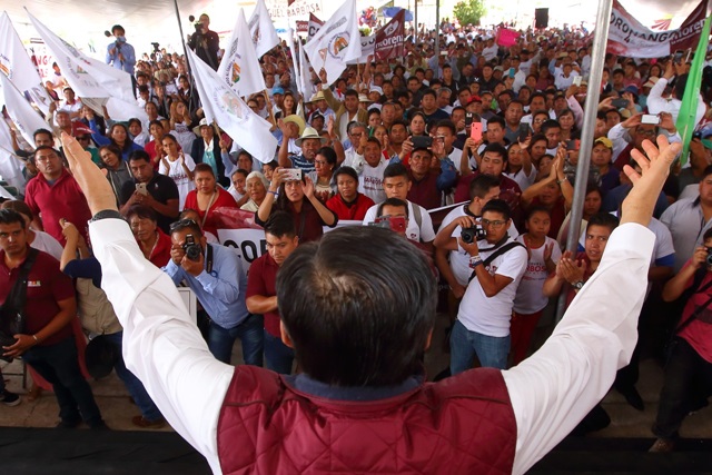 Sostiene Miguel Barbosa en Coronango que mototaxis podrán ser legales 