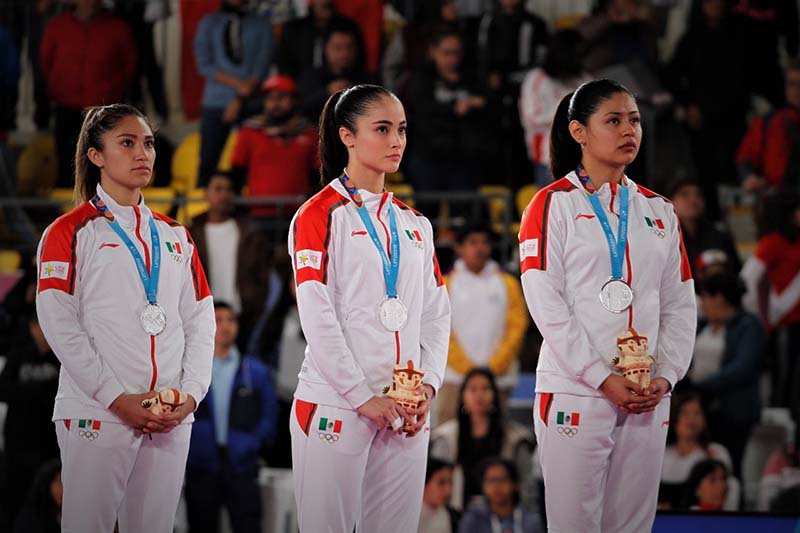 La karateca poblana Victoria Cruz ganó plata en Juegos Panamericanos 
