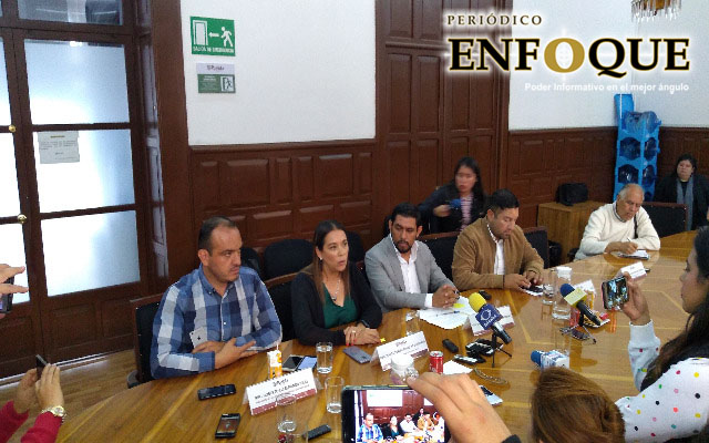 Exigen nuevamente renuncia de Liza Aceves y Lourdes Rosales