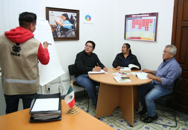 Reduce un 3.8 % el índice de analfabetismo en el estado de Puebla, según IEEA