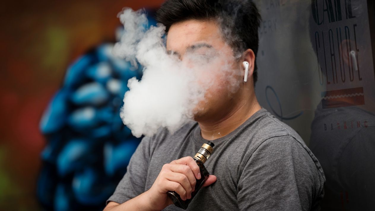 El vapeo, ¿amigo o enemigo? Trump lo quiere detener; Europa cada vez lo promociona más