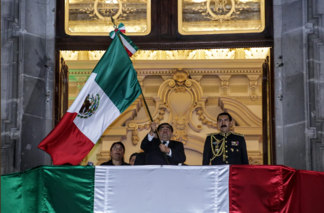 Encabeza Barbosa Huerta ceremonia del Grito de Independencia 