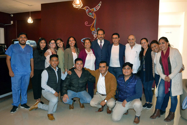 Esparza Ortiz se reúne con jóvenes de la Casa del Estudiante “Hermanos Serdán”