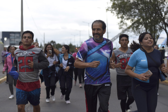 Más de seis mil participan en la Carrera Nocturna Universitaria 