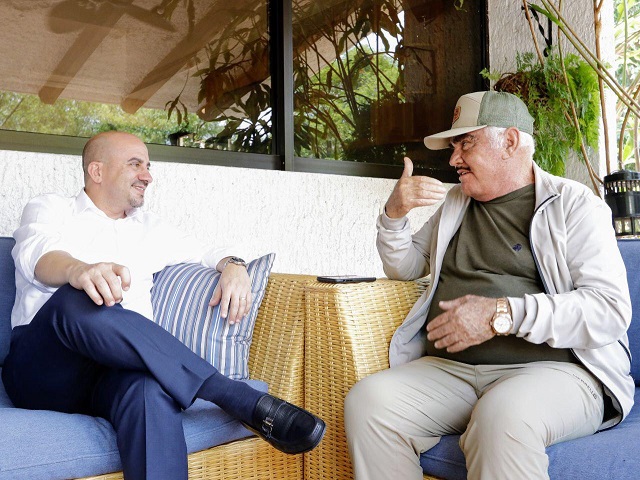 Guadalajara rendirá homenaje a Vicente Fernández en la explanada del Instituto Cultural Cabañas.