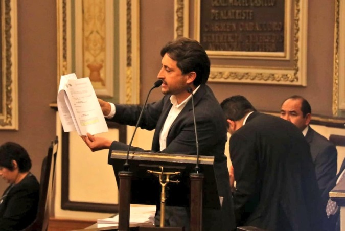 Tarifazo en transporte afectará la economía de los poblanos: José Juan Espinosa