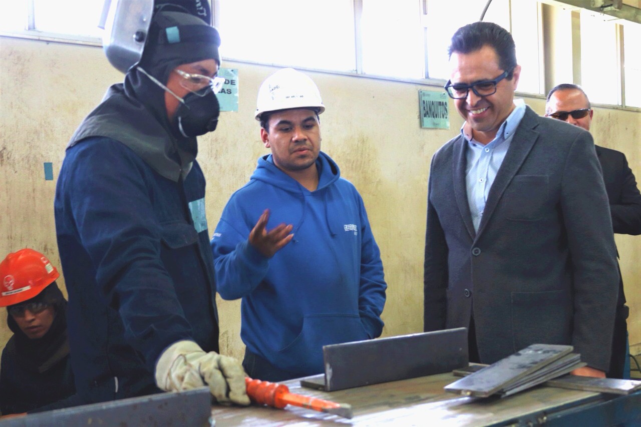 Con capacitación ciudadanos mejoran sus ingresos: SEPUEDE