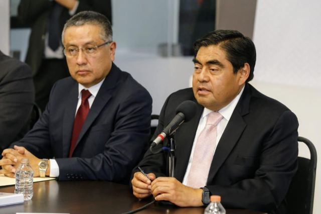 Reducir de 639 a 30 los trámites para asuntos del sector empresarial, asegura Barbosa Huerta