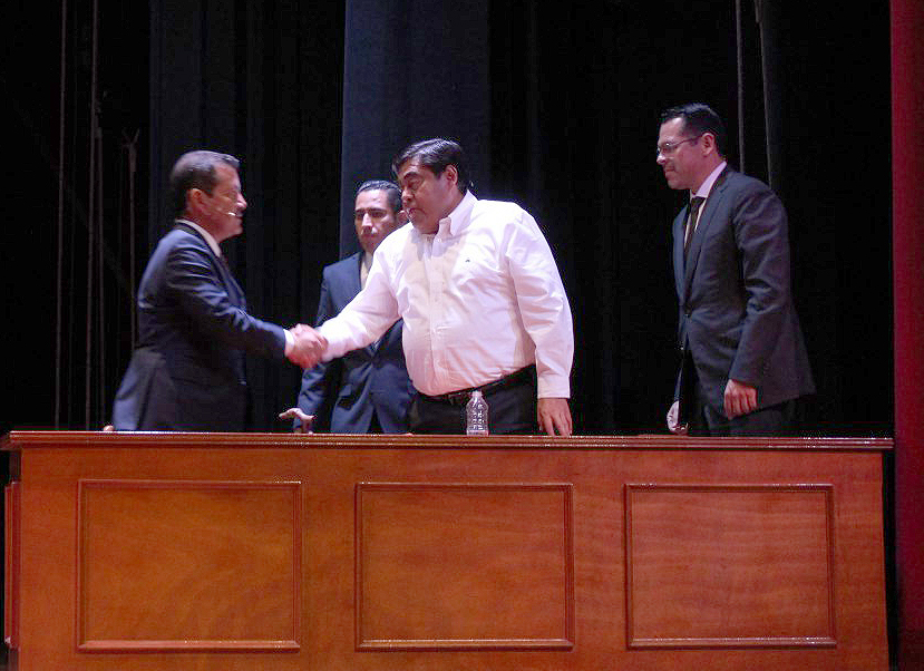 Reconoce el gobernador los resultados de Luis Alberto Arriaga a un año de su gestión municipal