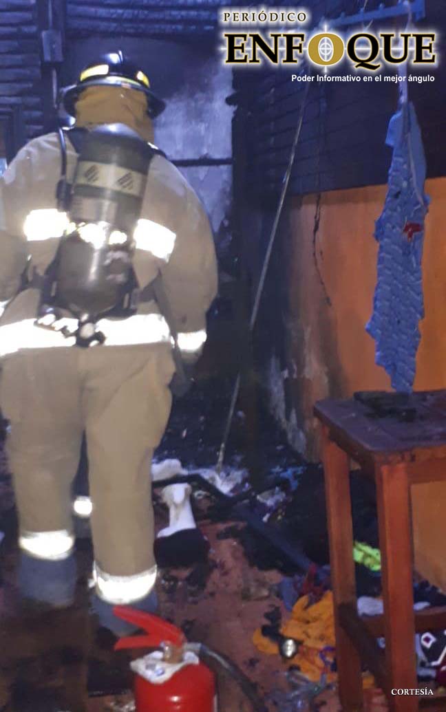 Controlan incendio de negocio de mercado de La Piedad 