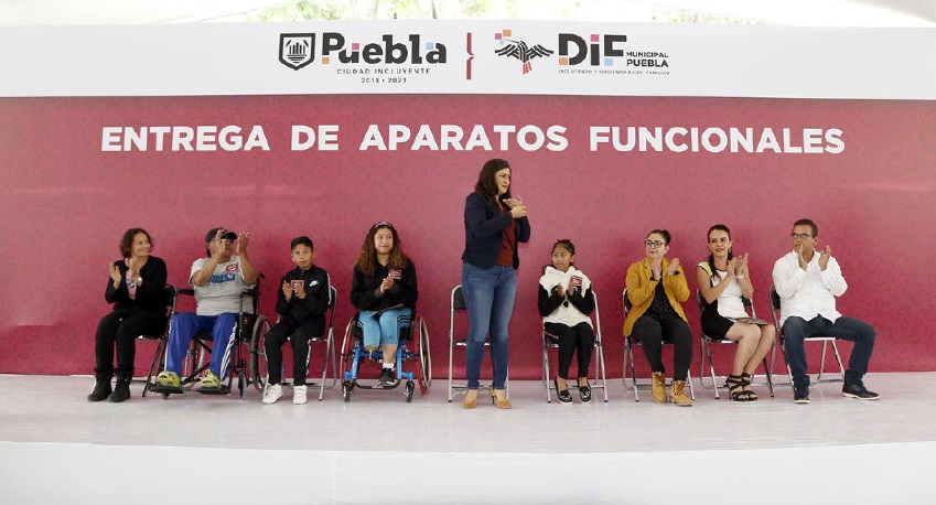 SEDIFPue entrega 373 aparatos auditivos y ortopédicos