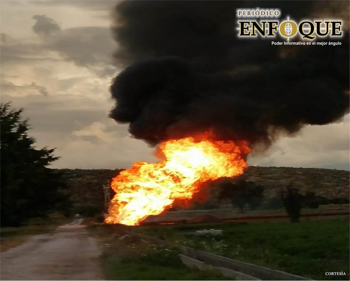 Continúan labores para controlar fuga de gas en Tepeaca, ya son más de 30 hrs de trabajo (Fotos)