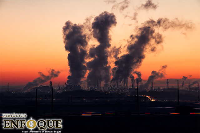 Estudio vincula contaminación atmosférica con incremento en casos de cáncer cerebral