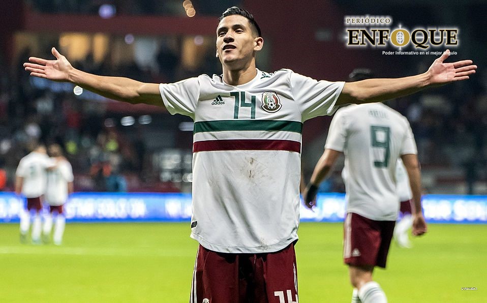 Uriel Antuna llegó a Guadalajara para firmar con Chivas 