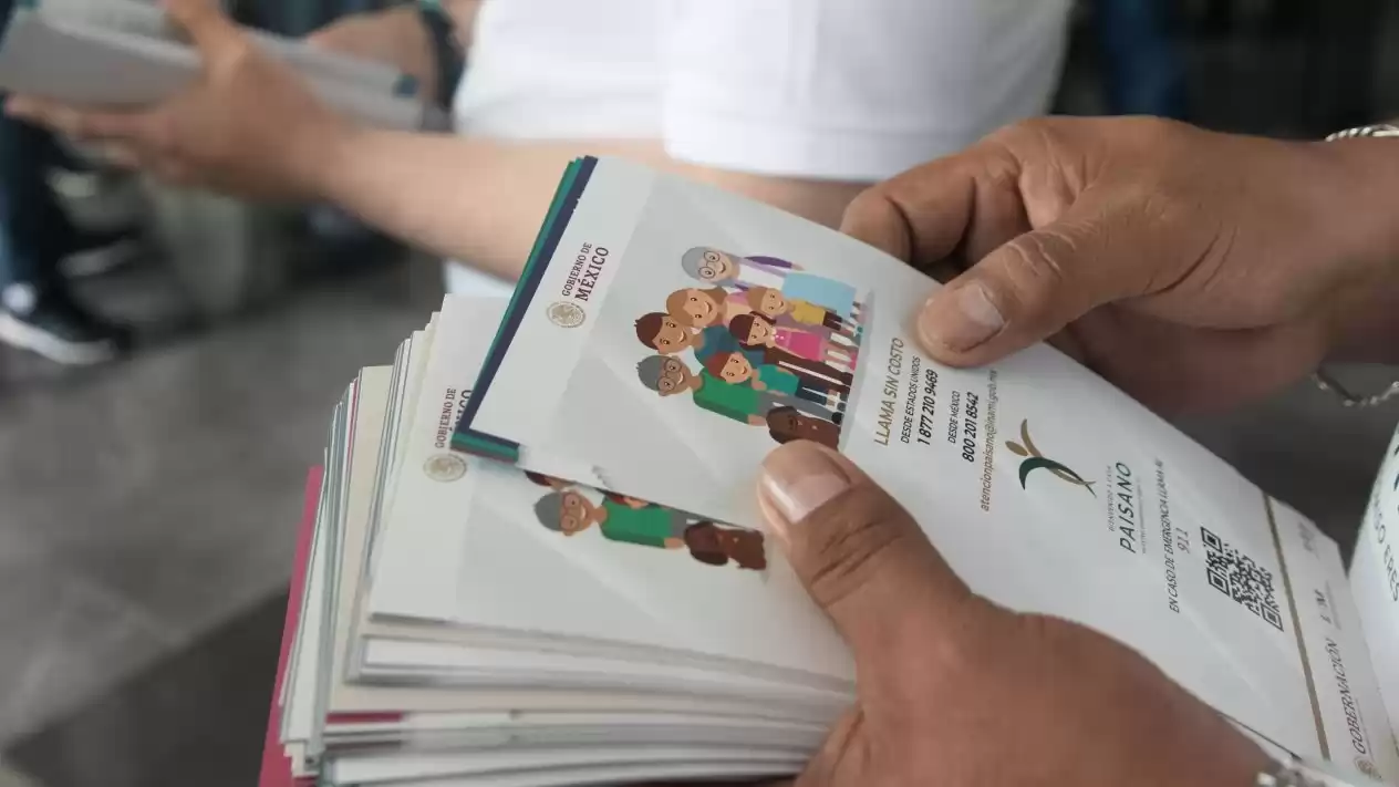 Aduanas buscarán trato digno para los paisanos que ingresan a México