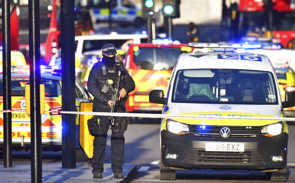 Reportan disparos en Puente de Londres