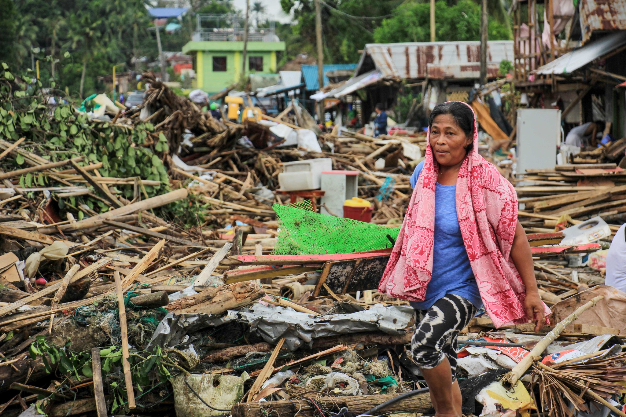 Tifón 'Tisoy' deja al menos 17 muertos en Filipinas