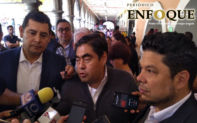 Promete Barbosa austeridad en primer informe de labores
