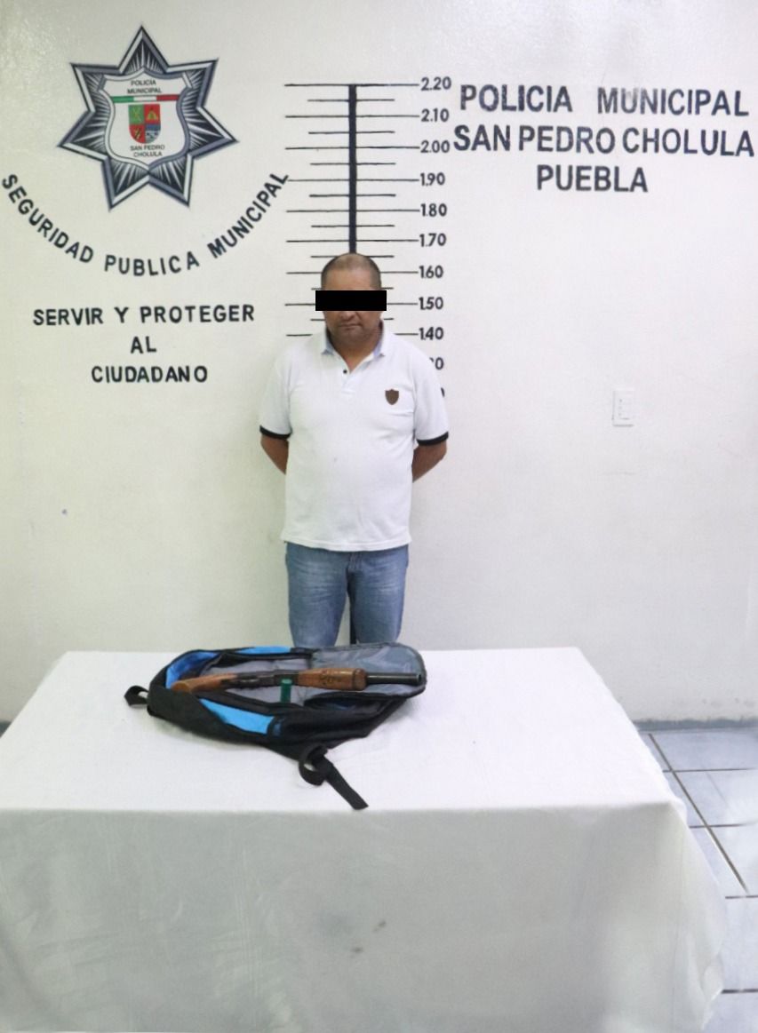 Detiene policía de San Pedro Cholula a hombre por portación de arma de fuego sin licencia