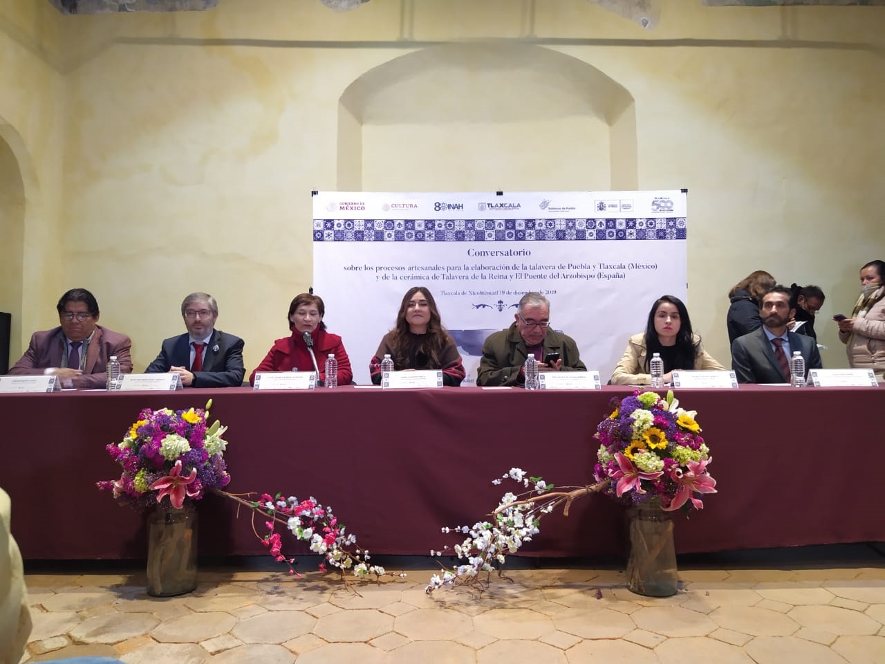 Realiza SECTURE Tlaxcala conversatorio sobre procesos Artesanales de la Talavera en México Y España