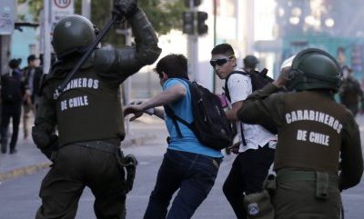 Joven atropellado por carabineros en Chile, grave, pero fuera de riesgo, dice clínica