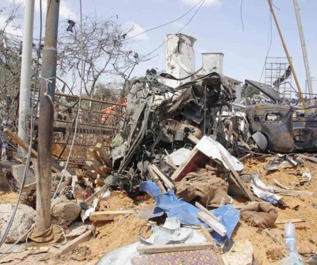 Explota camión bomba en Somalia; hay al menos 78 muertos