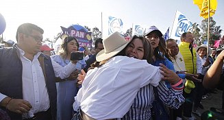 Niega Minerva Hernández bajarse de la contienda electoral