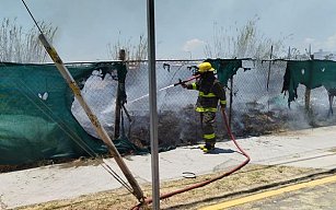 Bomberos de San Andrés Cholula actúan rápidamente ante incendio de pastizal en Reserva Territorial Atlixcáyotl