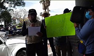 Tras linchamiento, piden pobladores de Zacatelco renuncia de alcalde