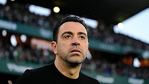 Barcelona despide a Xavi Hernández como director técnico 