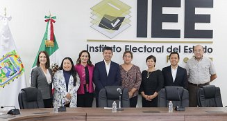 Eduardo Rivera Pérez y alianza "Mejor Rumbo para Puebla" registran plataforma ante el IEE