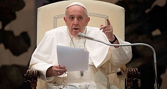 Papa Francisco pide disculpas a comunidad LGBT 