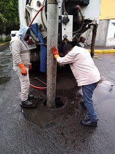 CAPAM realiza limpieza de drenaje en la Capital de Tlaxcala