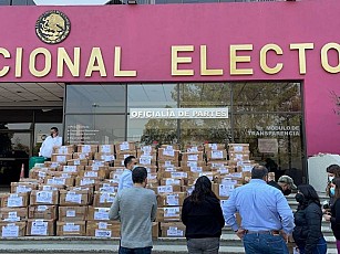 Difuntos y presos firmaron para revocación de mandato; INE detecta más de 18 mil firmas irregulares 