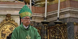 Obispo de Puebla llama a promover el bien común y la democracia en misa en la Catedral