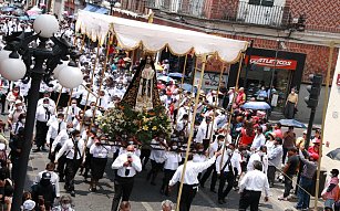  Se espera la participación de más de 160 mil personas en la Procesión del Viernes Santo en Puebla