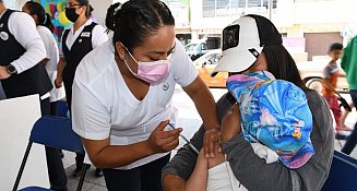 Llevan vacunas contra sarampión, rubéola y poliomielitis a escuelas