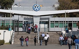 Volkswagen y sindicato de trabajadores habrían obtenido acuerdo para emplazamiento de huelga