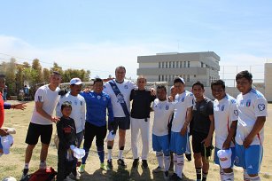 Emocionante encuentro futbolístico en campos de San Diego Xochitepec