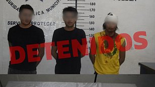 Detienen en San Pedro Cholula a tres presuntos narcomenudistas que portaban 35 variaciones de cannabis