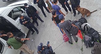 Son rescatados 69 migrantes dentro de hotel cercano a la central de autobuses en Puebla